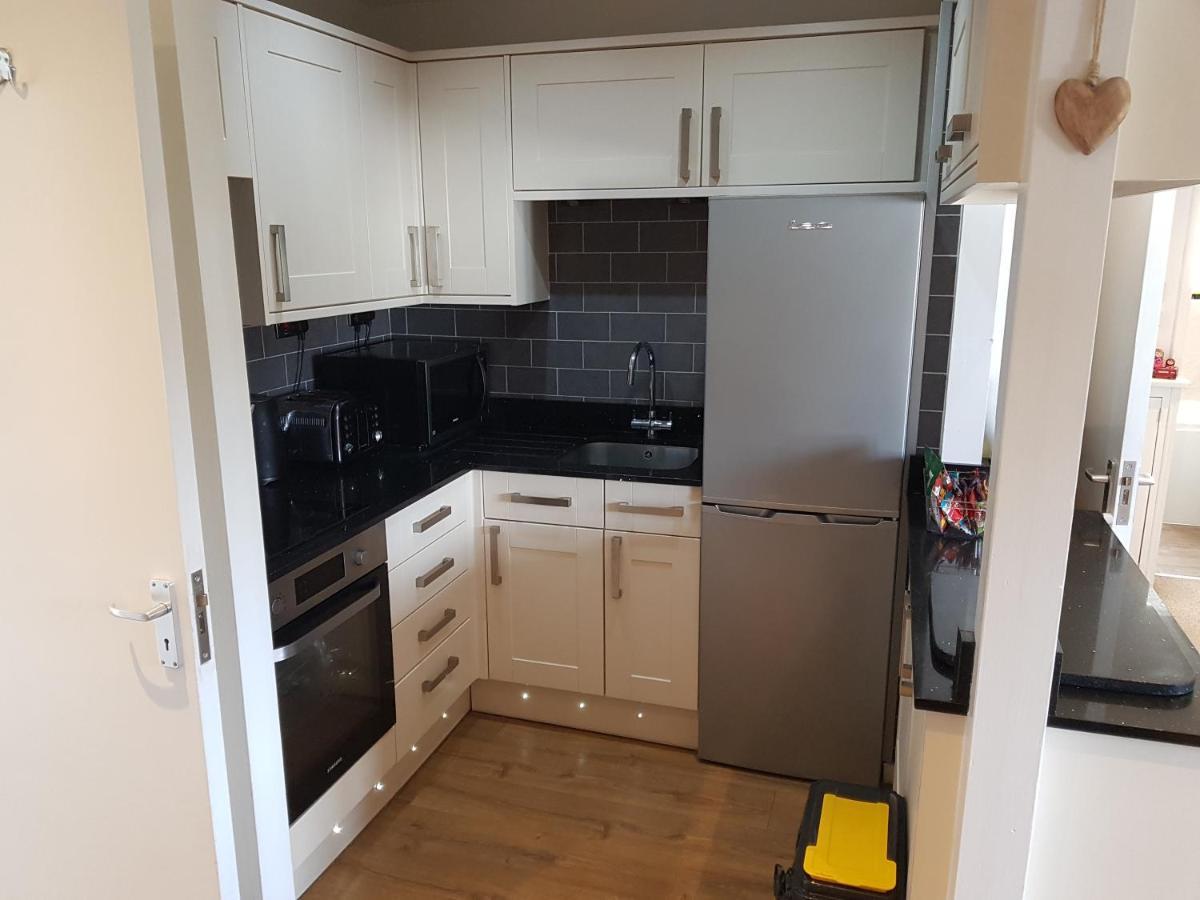 Bowness On Windermere, Lovely Apartment For 4 With Parking Kültér fotó